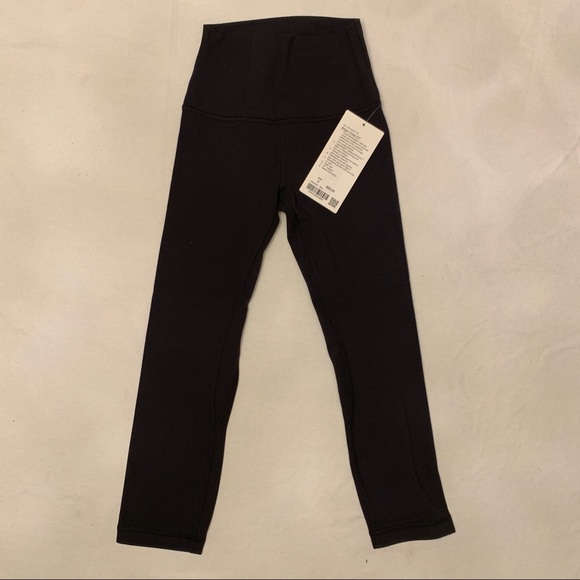 NWT LULULEMON ALIGN CROP 21” - Picture 3 of 8